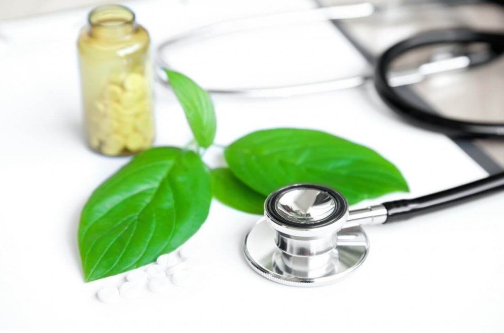 attaribasir.ir - عطاری بصیر - فرق بین عطاری و طب سنتی